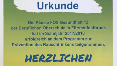 „KLAR BLEIBEN. FEIERN OHNE ALKOHOLRAUSCH.“